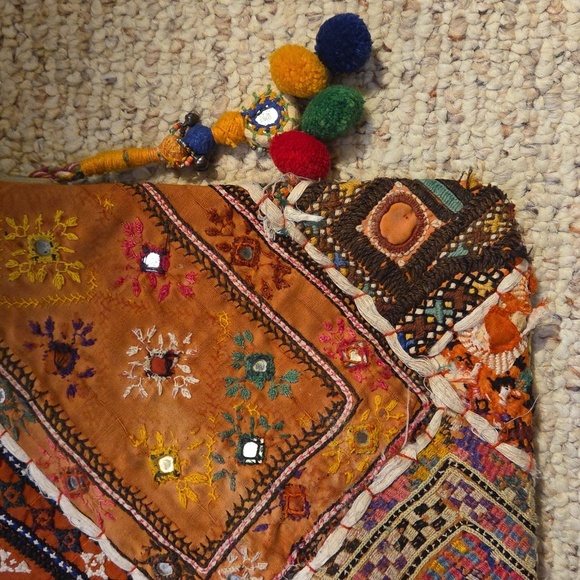 Super Boho Anthropologie Clutch - Picture 6 of 11
